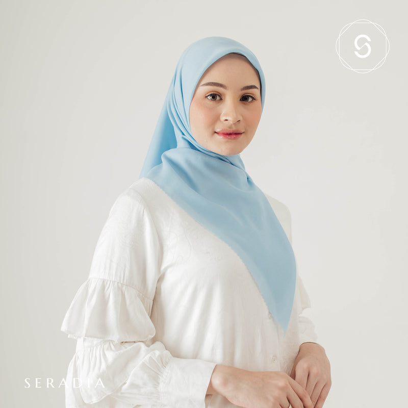Hijab Segi Empat Plaindayscarf Seradia