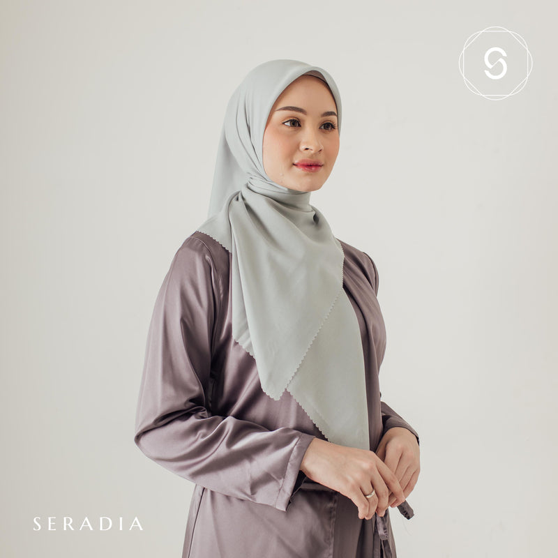 Hijab Segi Empat Plaindayscarf Seradia