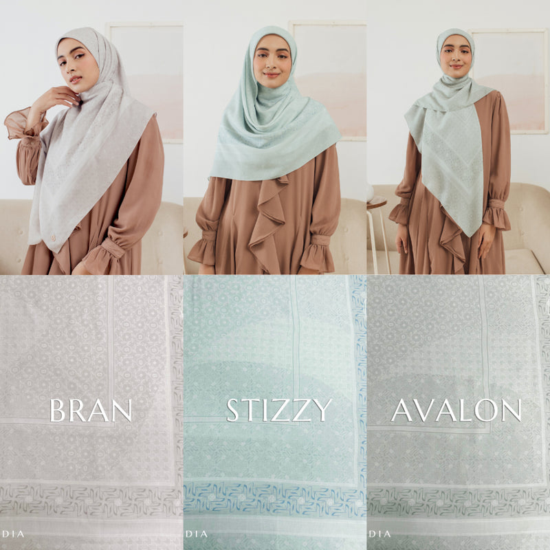 Seradia Hijab Segi Empat Monogram Syar'i