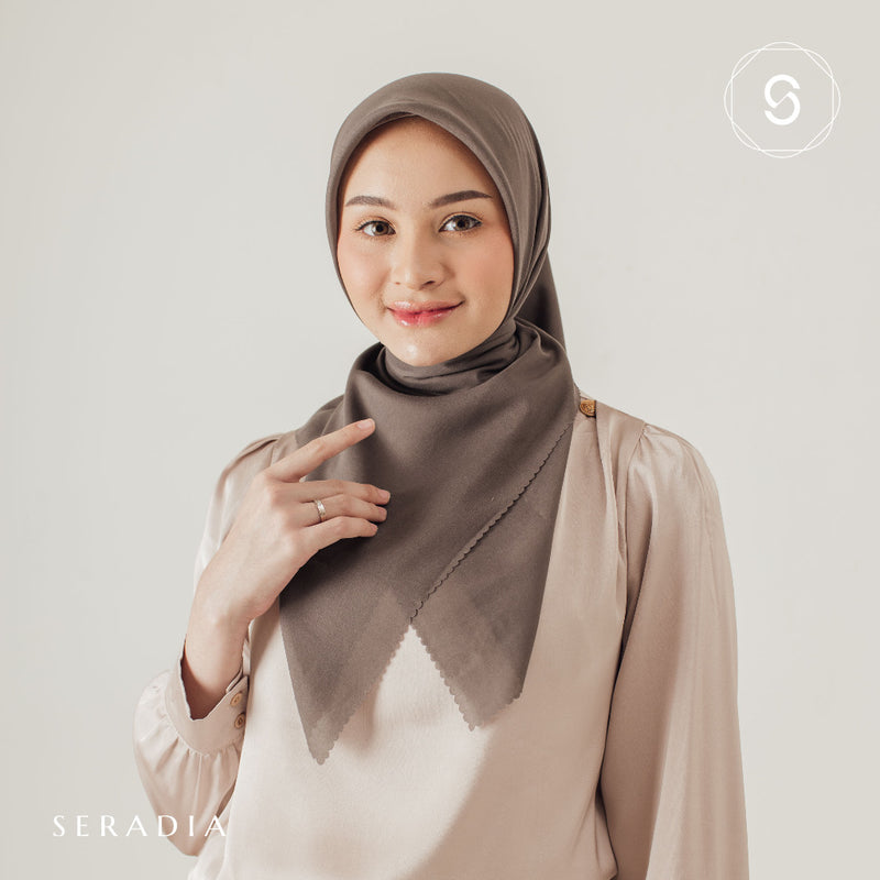 Seradia Hijab Segi Empat - Plainday Scarf 2