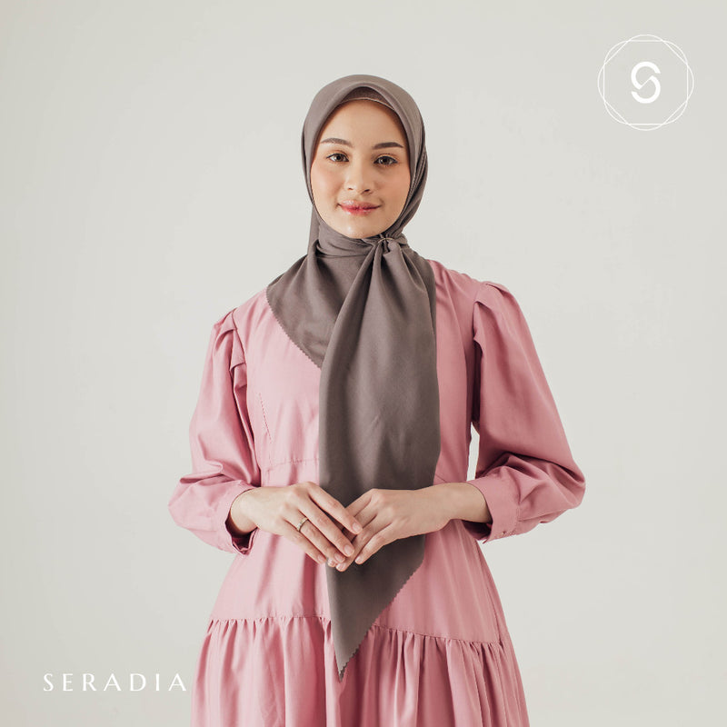 Seradia Hijab Segi Empat - Plainday Scarf 6