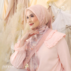 Seradia Hijab Segi Empat - Calyta Collection