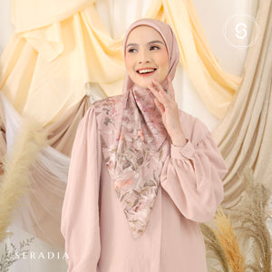 Seradia Hijab Segi Empat Rosalia Collection