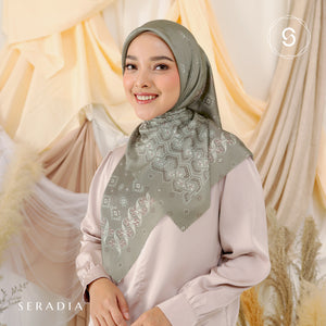 Seradia Hijab Segi Empat Maha Scarf