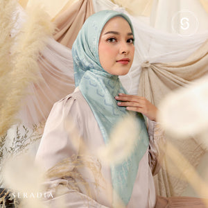 Seradia Hijab Segi Empat Maha Scarf