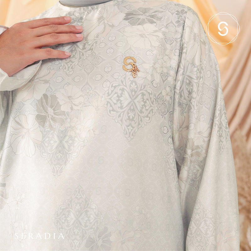 Seradia Fahira Blouse - Soft Green