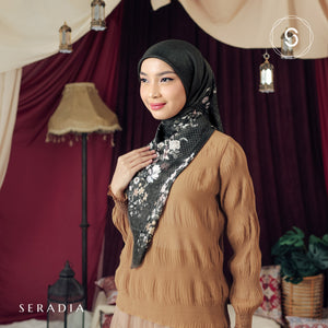 Seradia Hijab Segi Empat Zora Scarf - Classic Collection