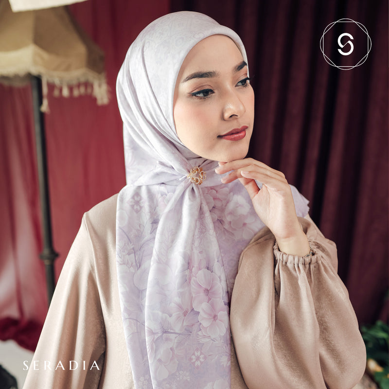 Seradia Hijab Segi Empat Becara Scarf - Timeless Collection