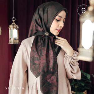 Seradia Hijab Segi Empat Becara Scarf - Timeless Collection