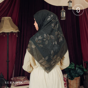 Seradia Hijab Segi Empat Farra Scarf - Timeless Collection