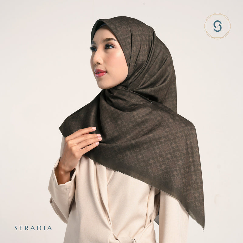 Seradia Hijab Segi Empat Anniversary Scarf