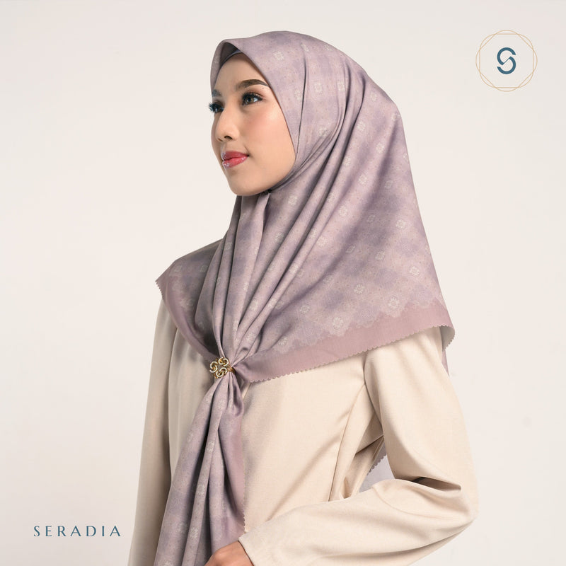 Seradia Hijab Segi Empat Anniversary Scarf