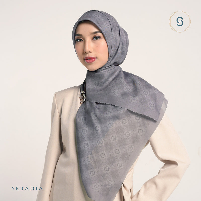 Seradia Hijab Segi Empat Anniversary Scarf