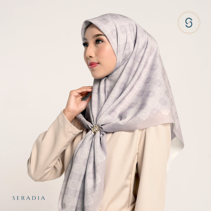 Seradia Hijab Segi Empat Anniversary Scarf