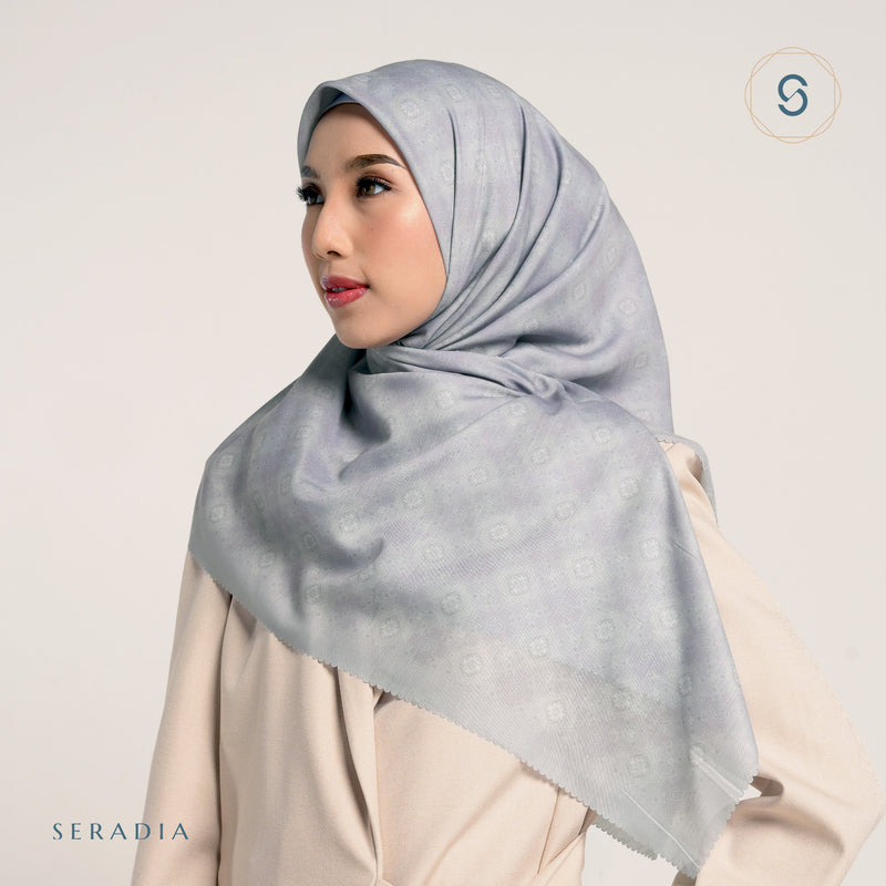 Seradia Hijab Segi Empat Anniversary Scarf