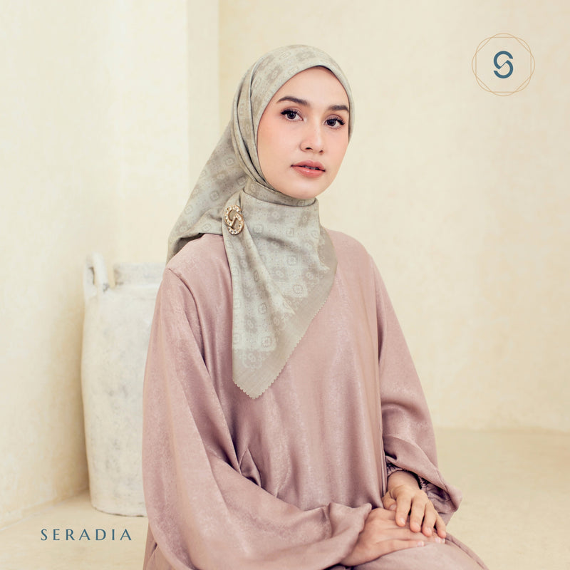 Seradia Hijab Segi Empat Anniversary Scarf