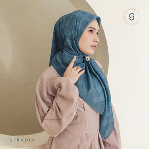 Seradia Hijab Segi Empat Anniversary Scarf