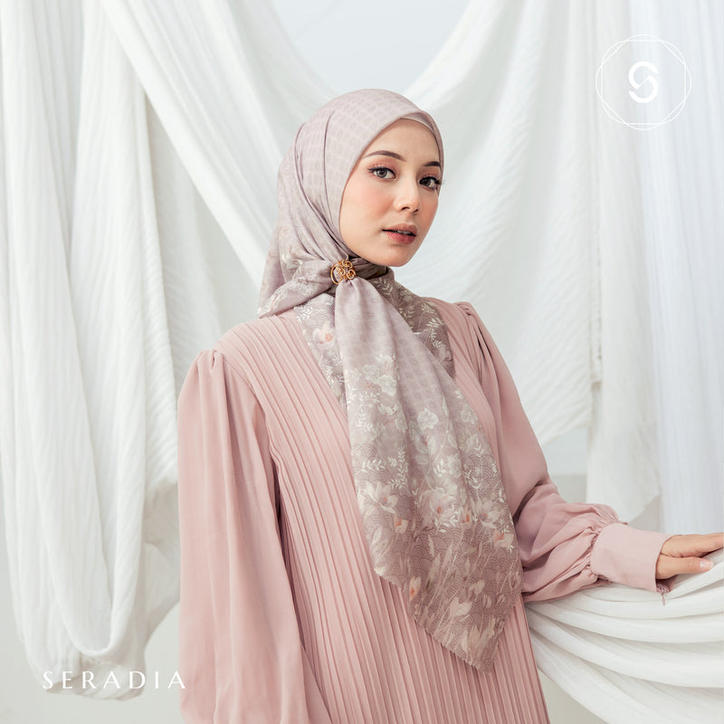 Seradia Hijab Segi Empat Asmira Scarf - Timeless Collection
