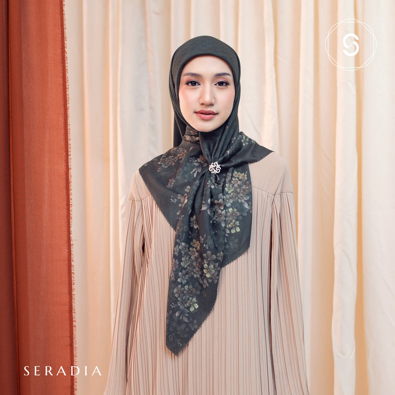 Seradia Hijab Segi Empat Relia Scarf - Timeless Collection