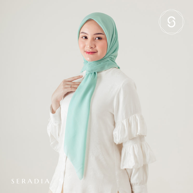 Hijab Segi Empat Plaindayscarf Seradia