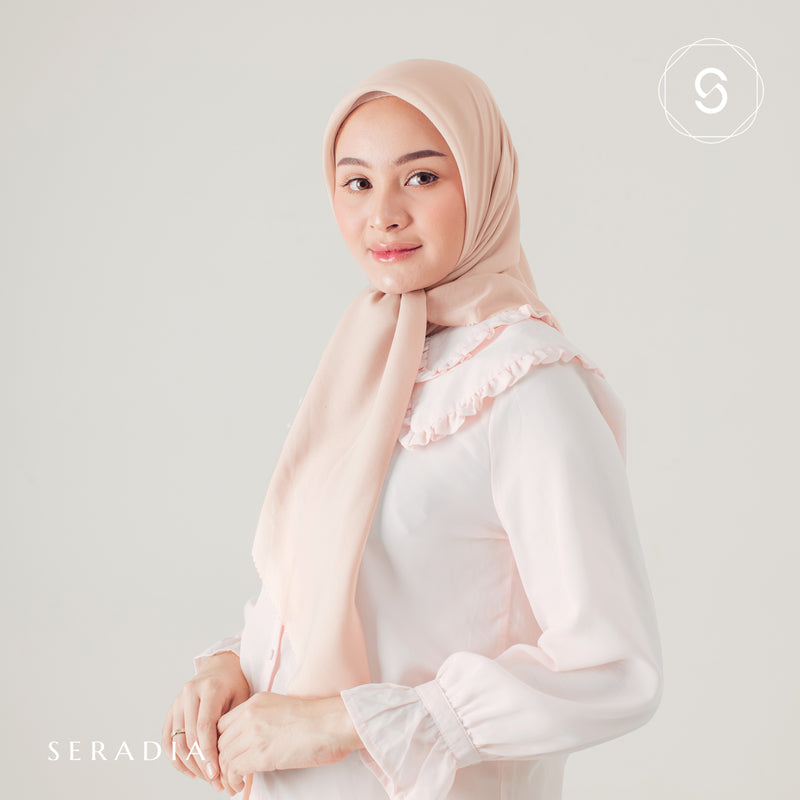 Hijab Segi Empat Plaindayscarf Seradia