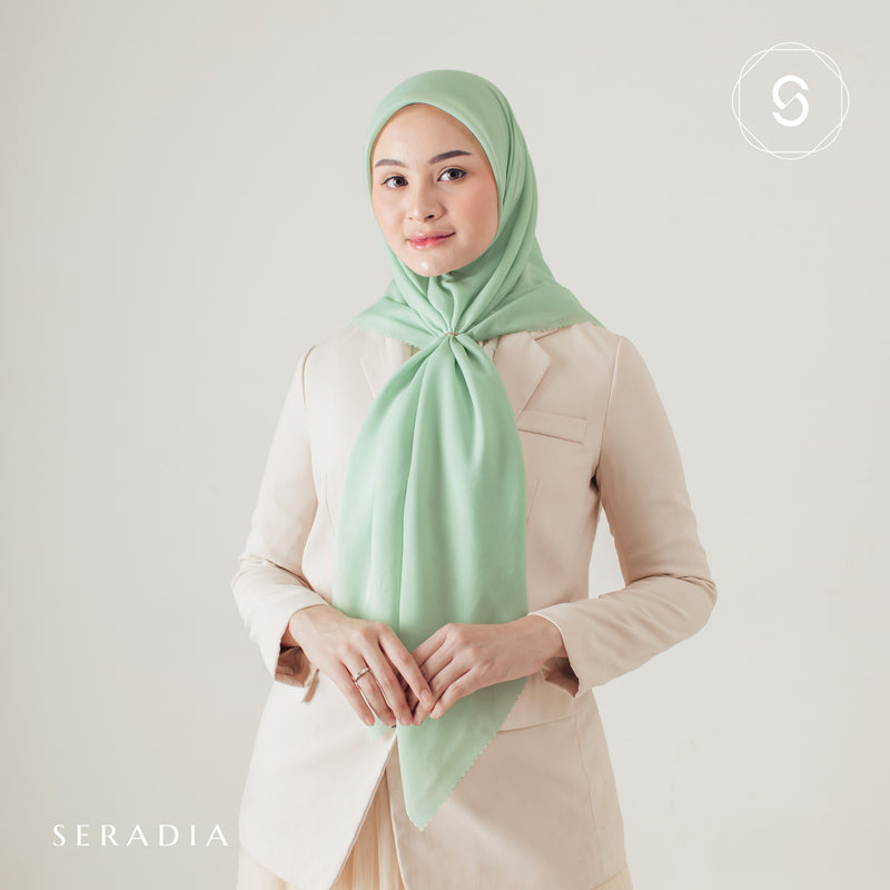 Hijab Segi Empat Plaindayscarf Seradia