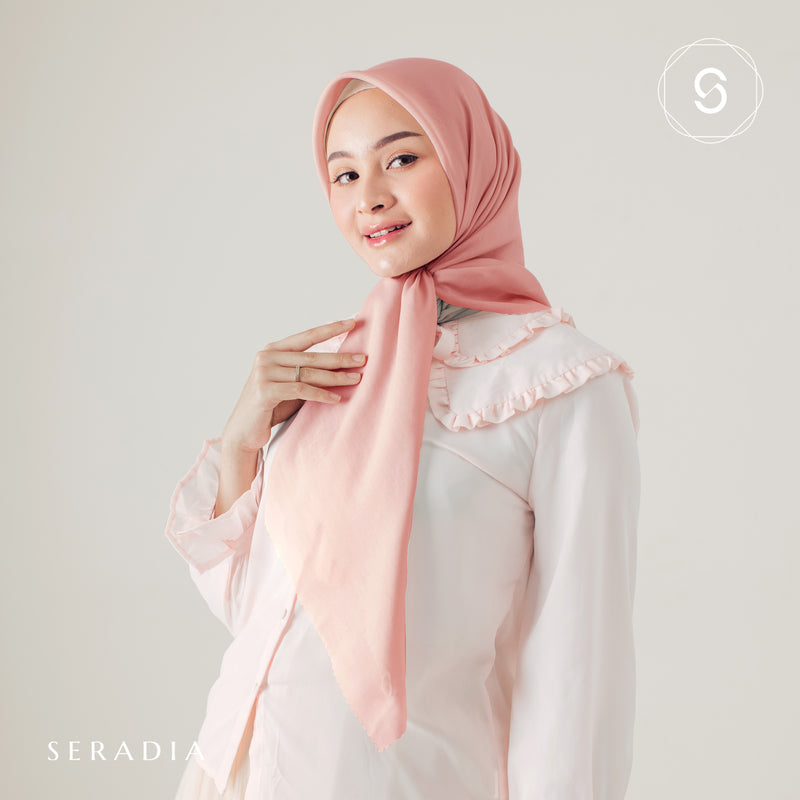 Hijab Segi Empat Plaindayscarf Seradia