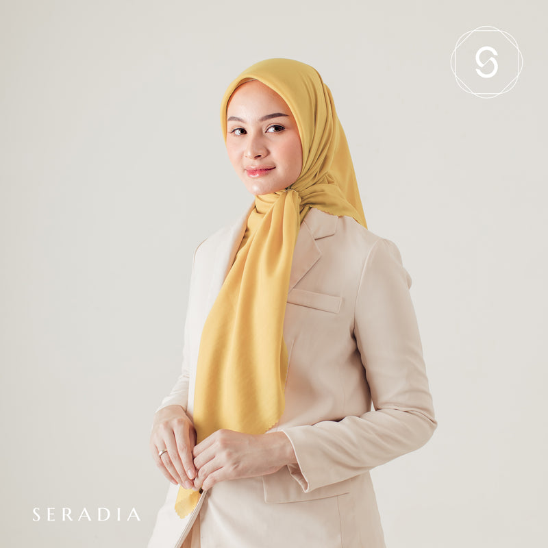 Hijab Segi Empat Plaindayscarf Seradia
