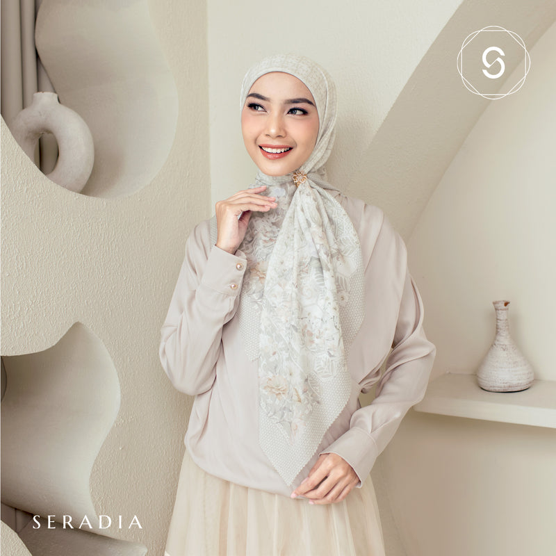 Seradia Hijab Segi Empat Kamira Scarf - Timeless Collection