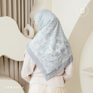 Seradia Hijab Segi Empat Kamira Scarf - Timeless Collection