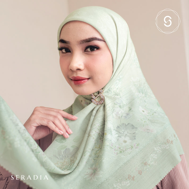 Seradia Hijab Segi Empat Avira Scarf - Timeless Collection