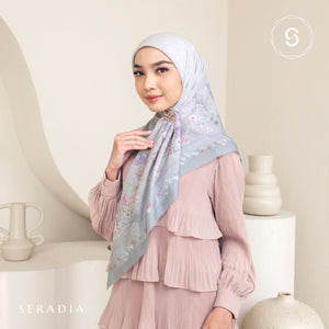Seradia Hijab Segi Empat Avira Scarf - Timeless Collection