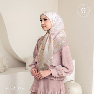 Seradia Hijab Segi Empat Avira Scarf - Timeless Collection