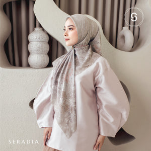 Seradia Hijab Segi Empat Shila - Timeless Collection