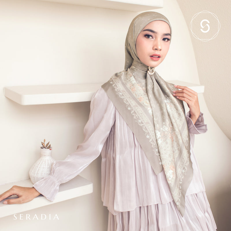 Seradia Hijab Segi Empat Khata - Timeless Collection