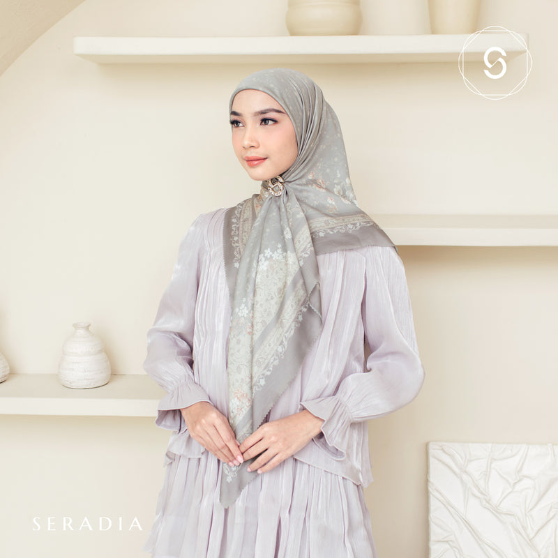 Seradia Hijab Segi Empat Khata - Timeless Collection