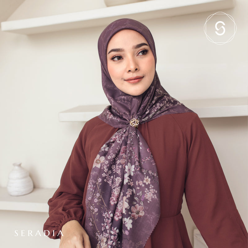 Seradia Hijab Segi Empat Damira Scarf - Timeless Collection