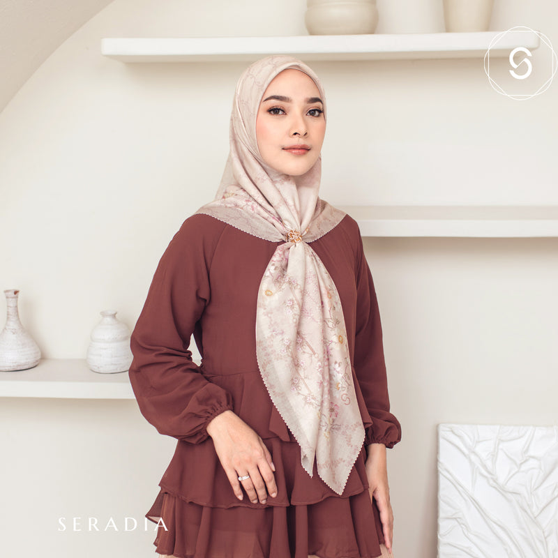 Seradia Hijab Segi Empat Damira Scarf - Timeless Collection