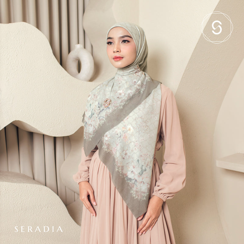 Seradia Hijab Segi Empat Gamira - Syar'i Collection