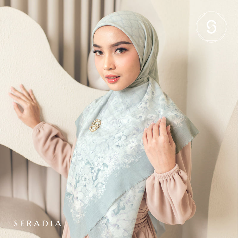 Seradia Hijab Segi Empat Gamira - Syar'i Collection