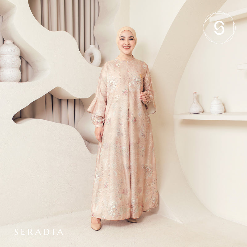 Seradia Dress - Kariva Collection