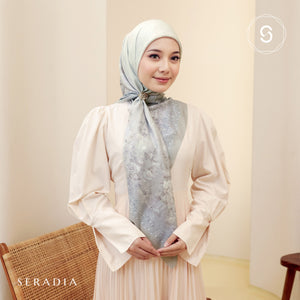 Seradia Hijab - Segi Empat Motif Dimia Timeless Collection