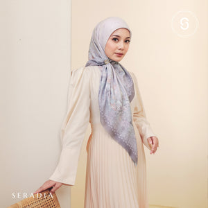 Seradia Hijab - Segi Empat Motif Dimia Timeless Collection