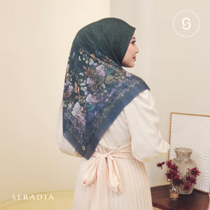 Seradia Hijab - Segi Empat Motif Dimia Timeless Collection