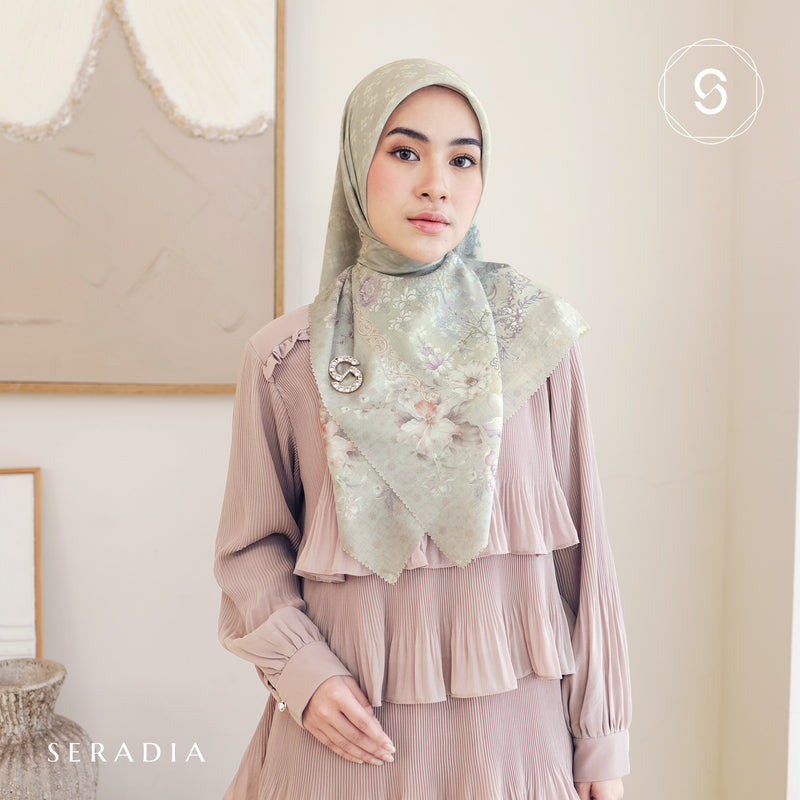 Seradia Hijab - Segi Empat Motif Pasmira Timeless Collection