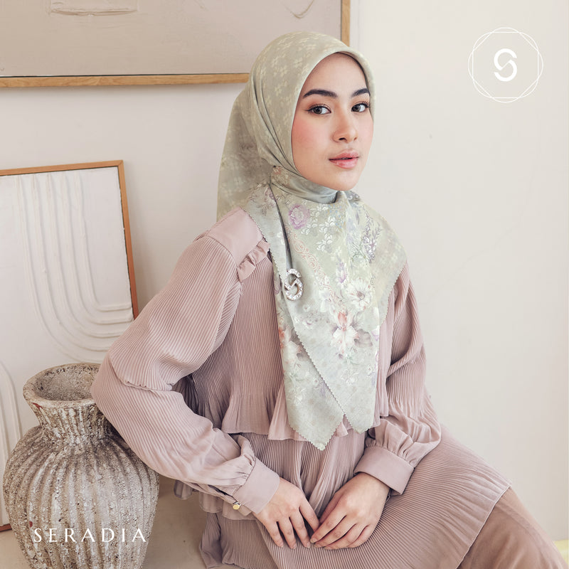 Seradia Hijab - Segi Empat Motif Pasmira Timeless Collection