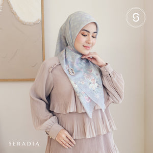 Seradia Hijab - Segi Empat Motif Pasmira Timeless Collection