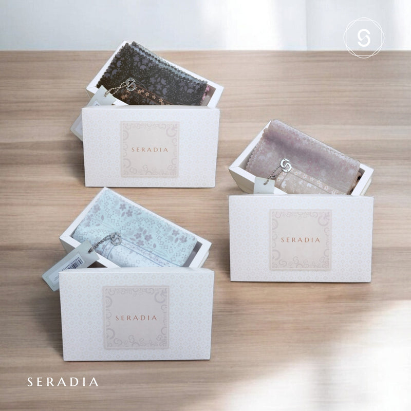Seradia Hijab - Segi Empat Motif Seria Timeless Collection