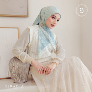 Seradia Hijab - Segi Empat Motif Tesra Timeless Collection