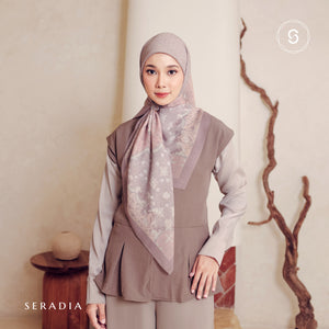 Seradia Hijab - Segi Empat Motif Tenira- Timeless Collection